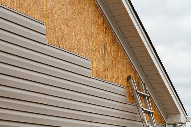 24/7 Emergency Siding experts in Akron, PA